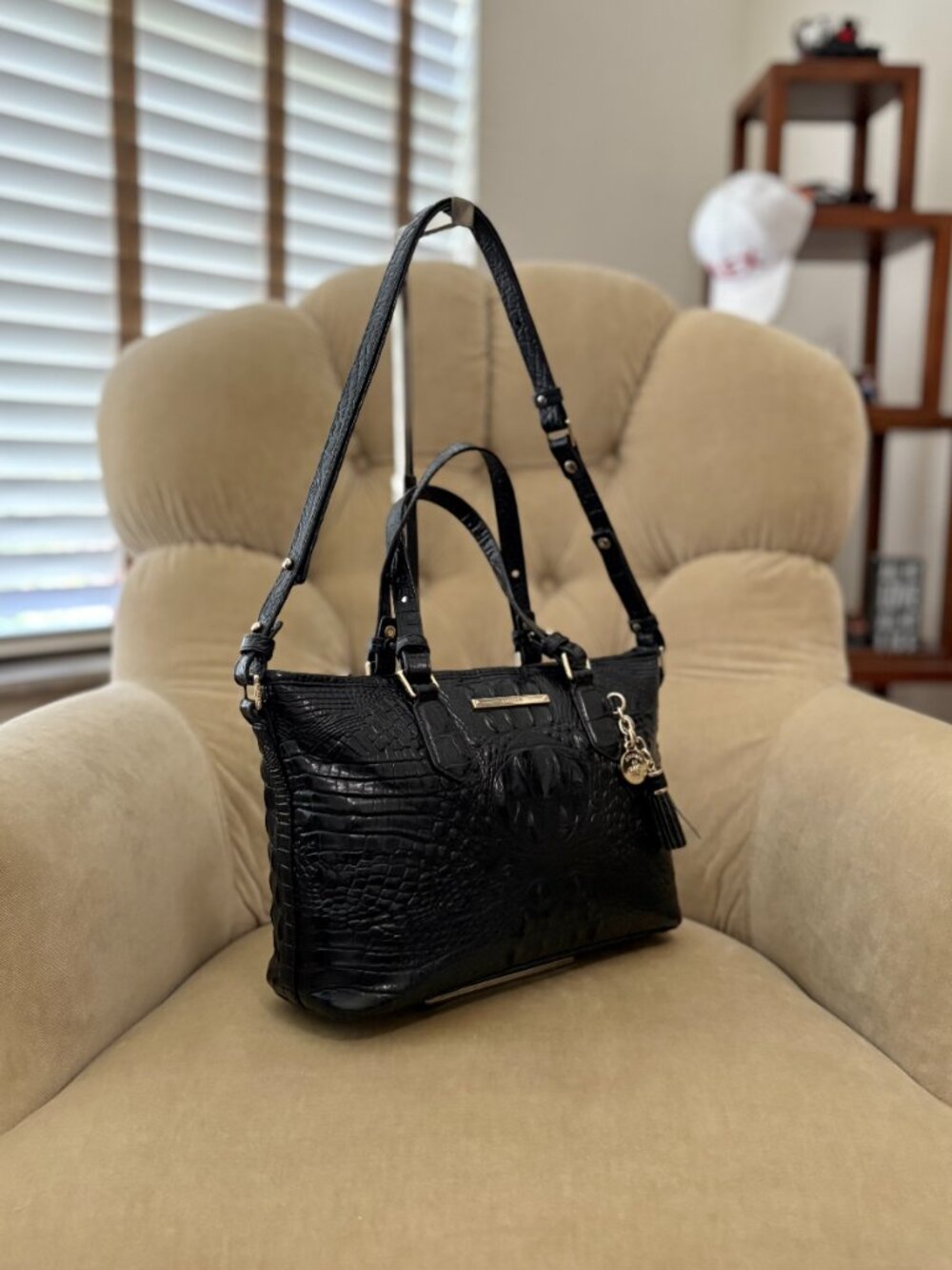 Auth BRAHMIN Signature MELBORNE Croc Embossed Leather Convertible Satchel Bag... - Picture 3 of 7